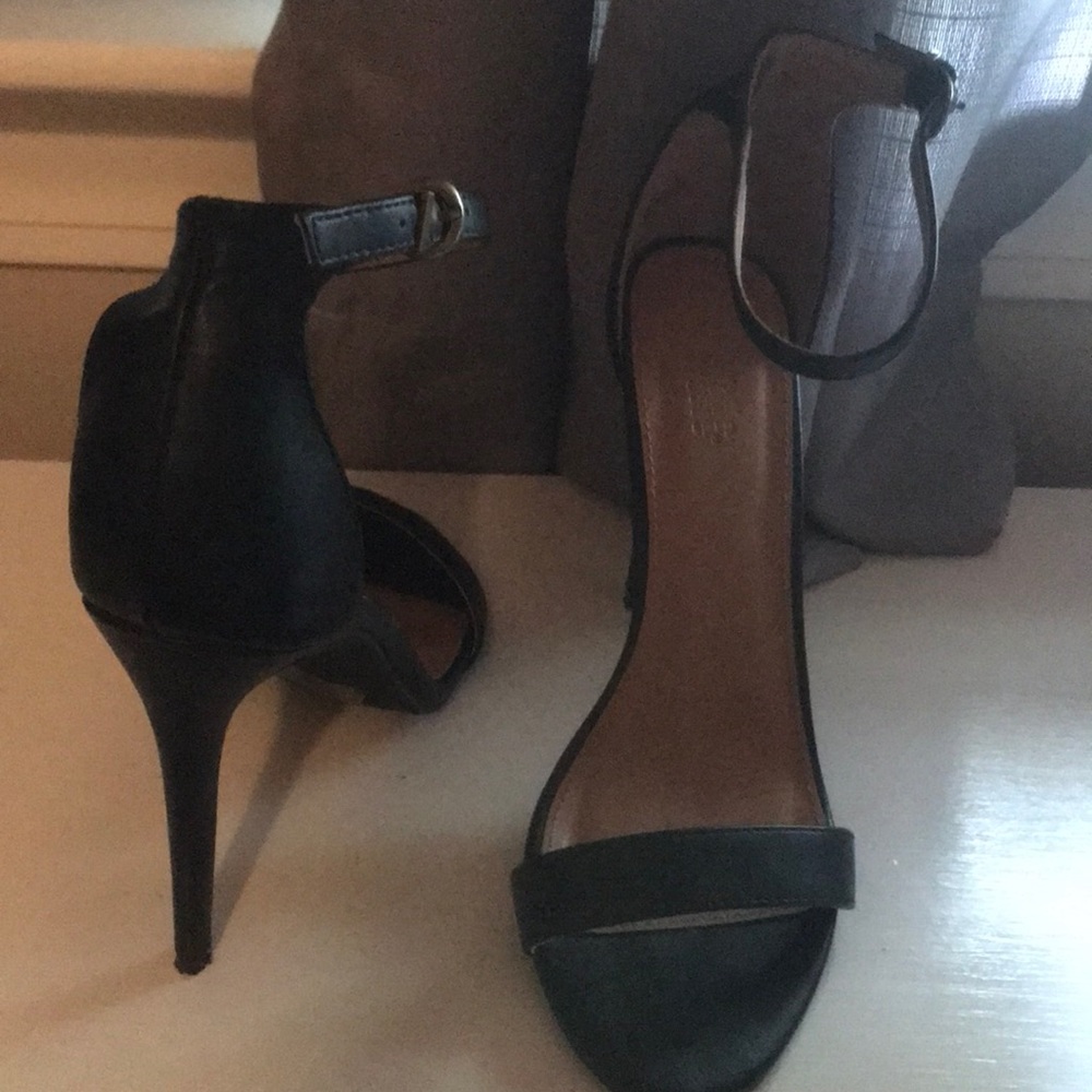 Black Stiletto Heels